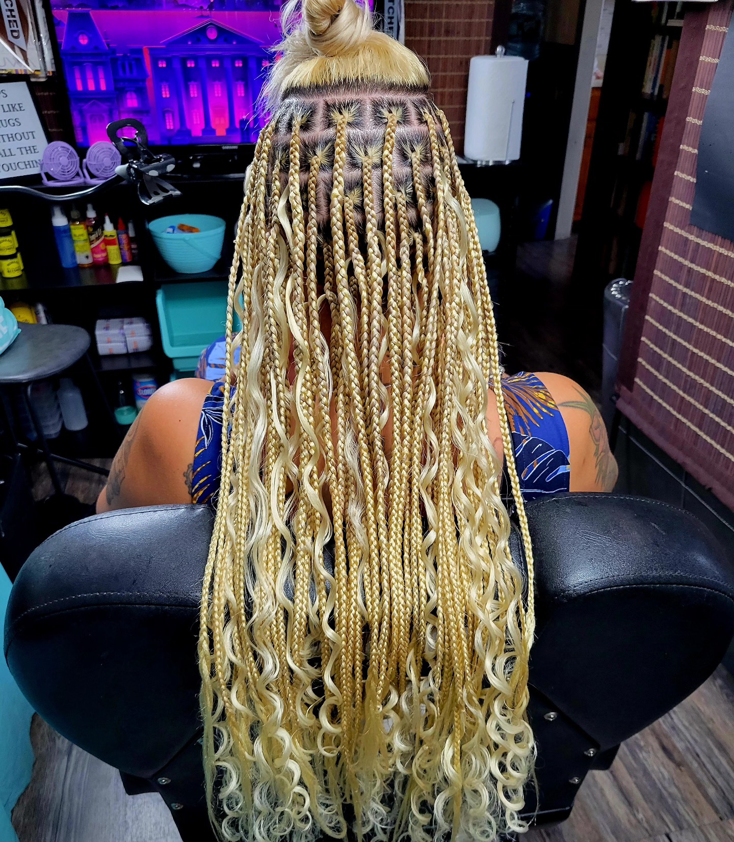 Long bohemian knotless braids